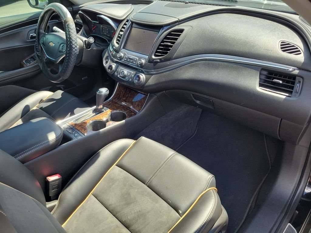 Used 2015 Chevrolet Impala LT FWD image 29