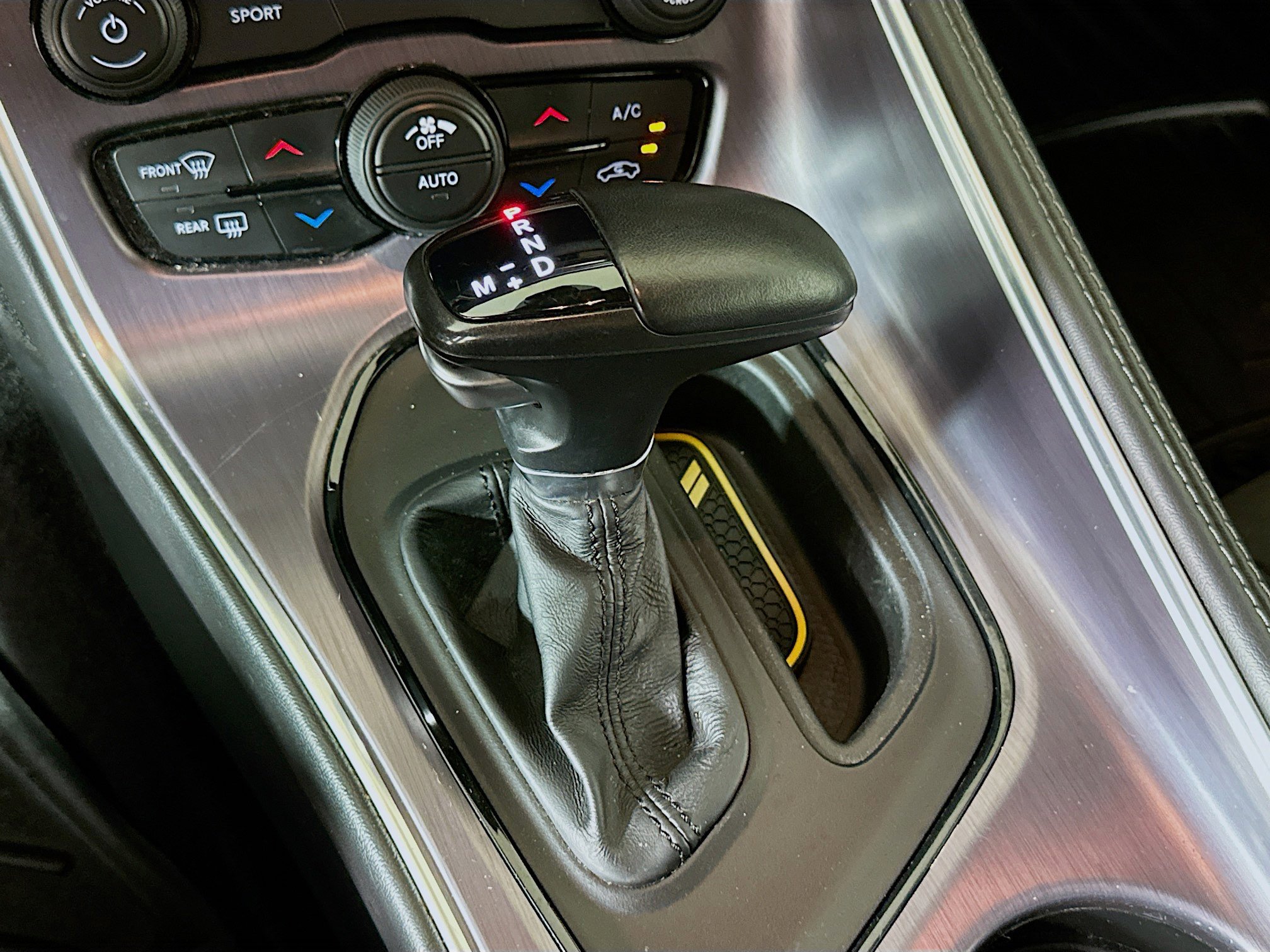 Used 2018 Dodge Challenger SXT image 23