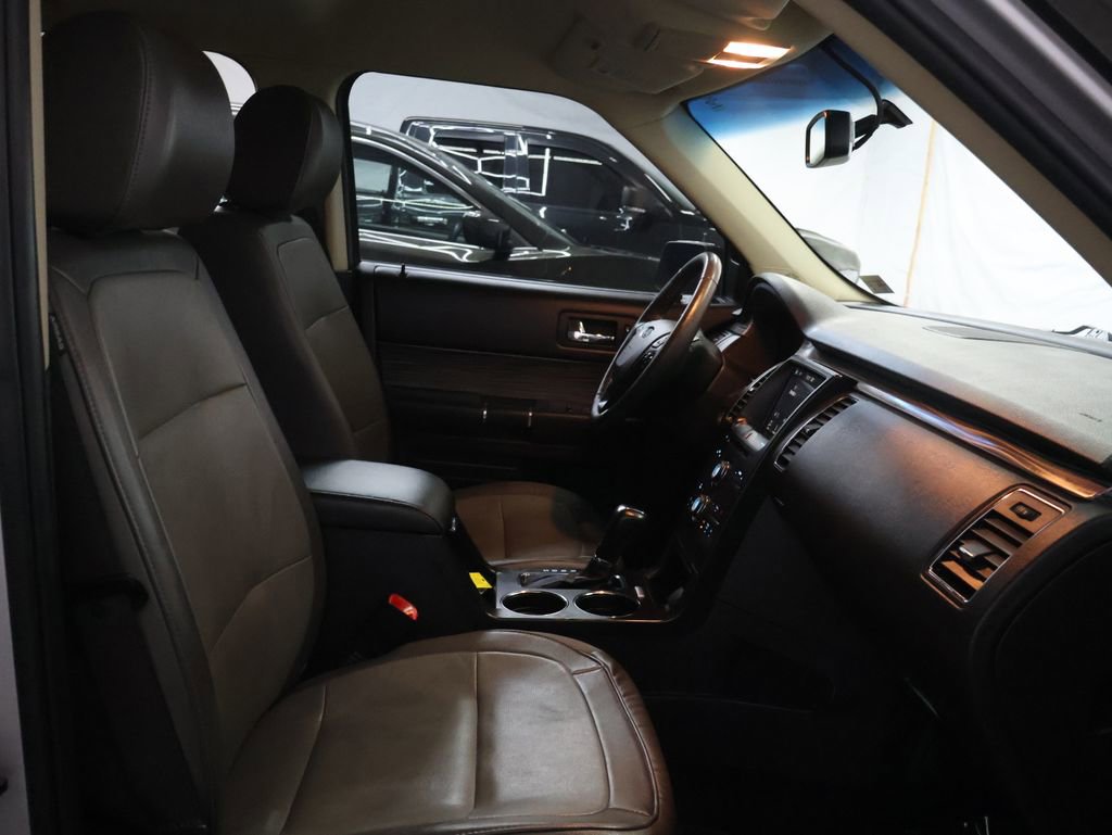 Used 2018 Ford Flex SEL w/ Equipment Group 202A AWD/4WD image 10