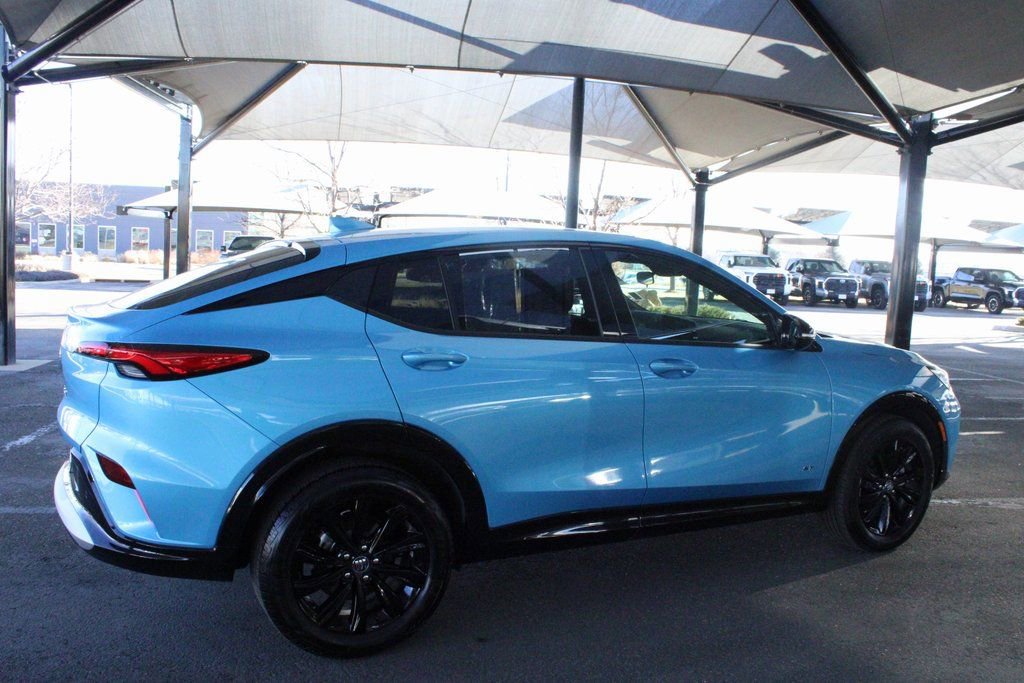 Used 2025 Buick Envista Sport Touring w/ Convenience II Package image 19