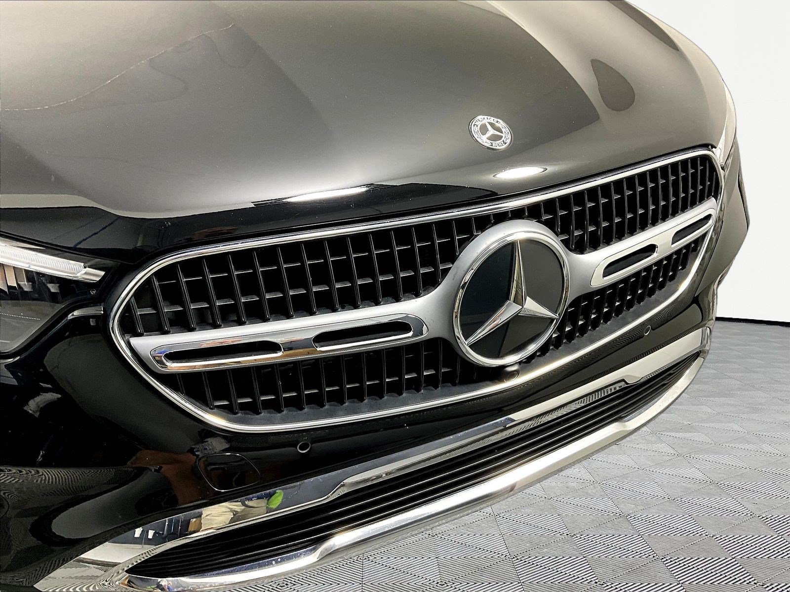 Used 2023 Mercedes-Benz GLC 300 4MATIC image 32