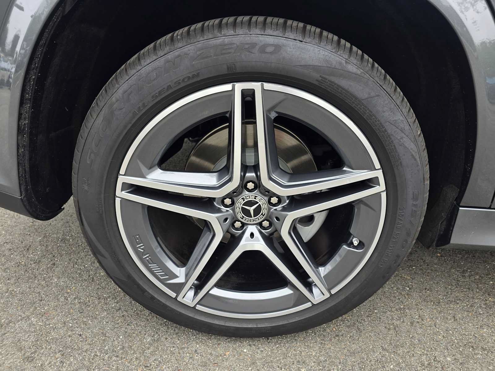 Used 2026 Mercedes-Benz GLS 450 4MATIC image 9
