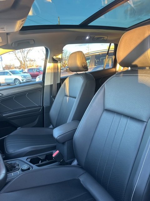 Used 2022 Volkswagen Tiguan SE image 21