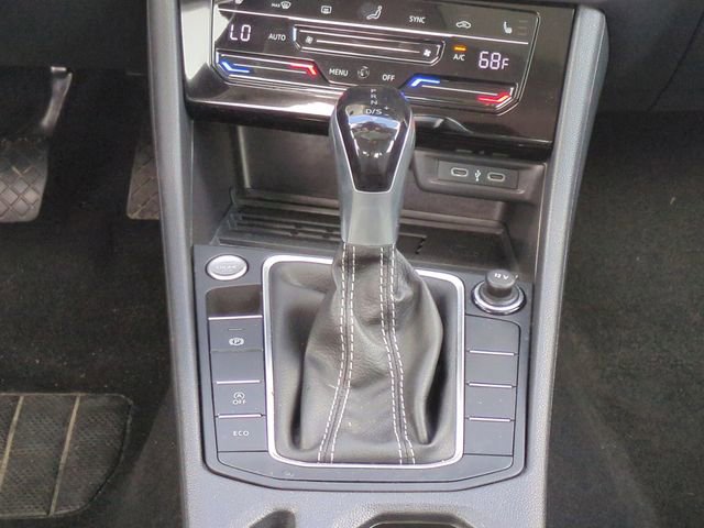 Used 2025 Volkswagen Jetta SE FWD image 20