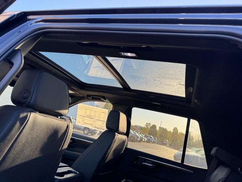 New 2026 Chevrolet Tahoe High Country image 9