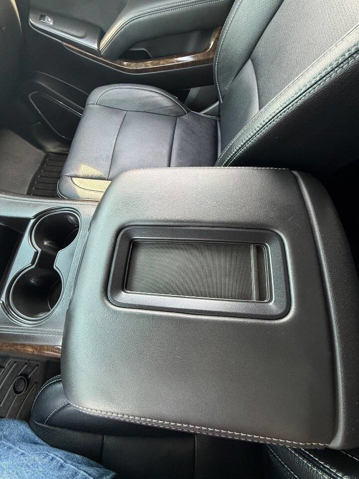 Used 2020 Chevrolet Tahoe LS AWD/4WD image 25
