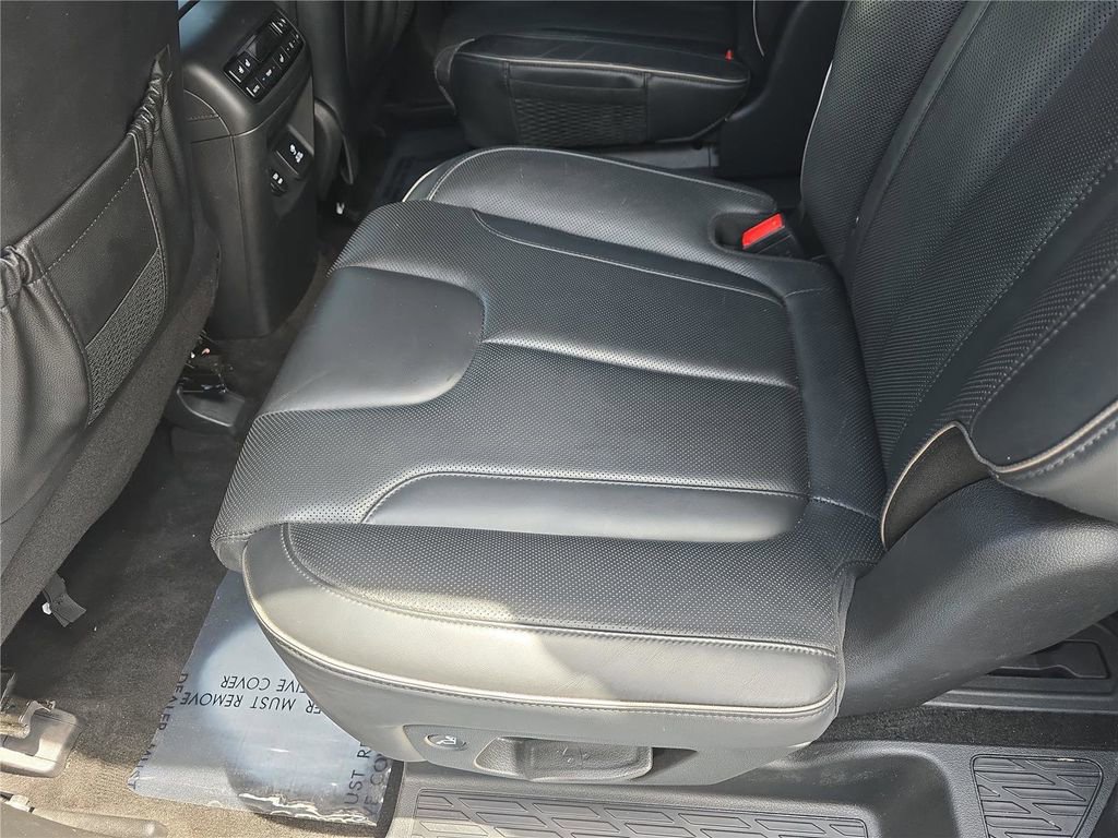 Used 2023 Hyundai Palisade Calligraphy w/ Cargo Package FWD image 13
