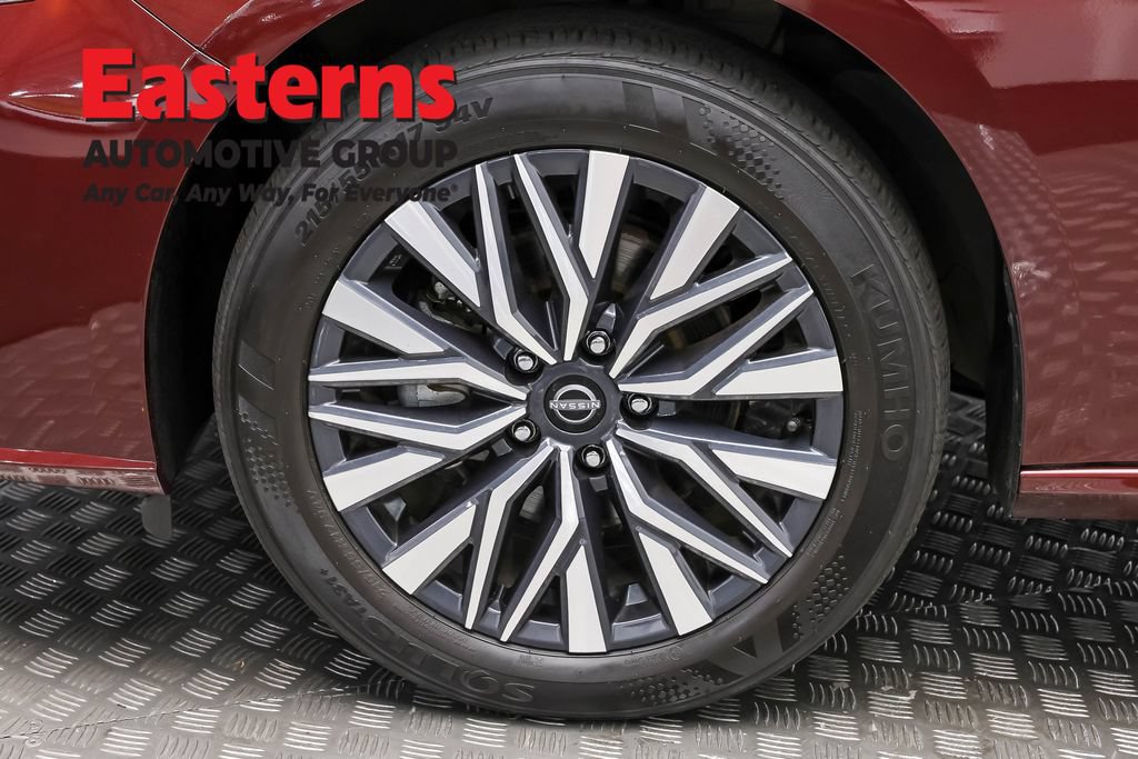 Used 2025 Nissan Altima 2.5 SV AWD/4WD image 29