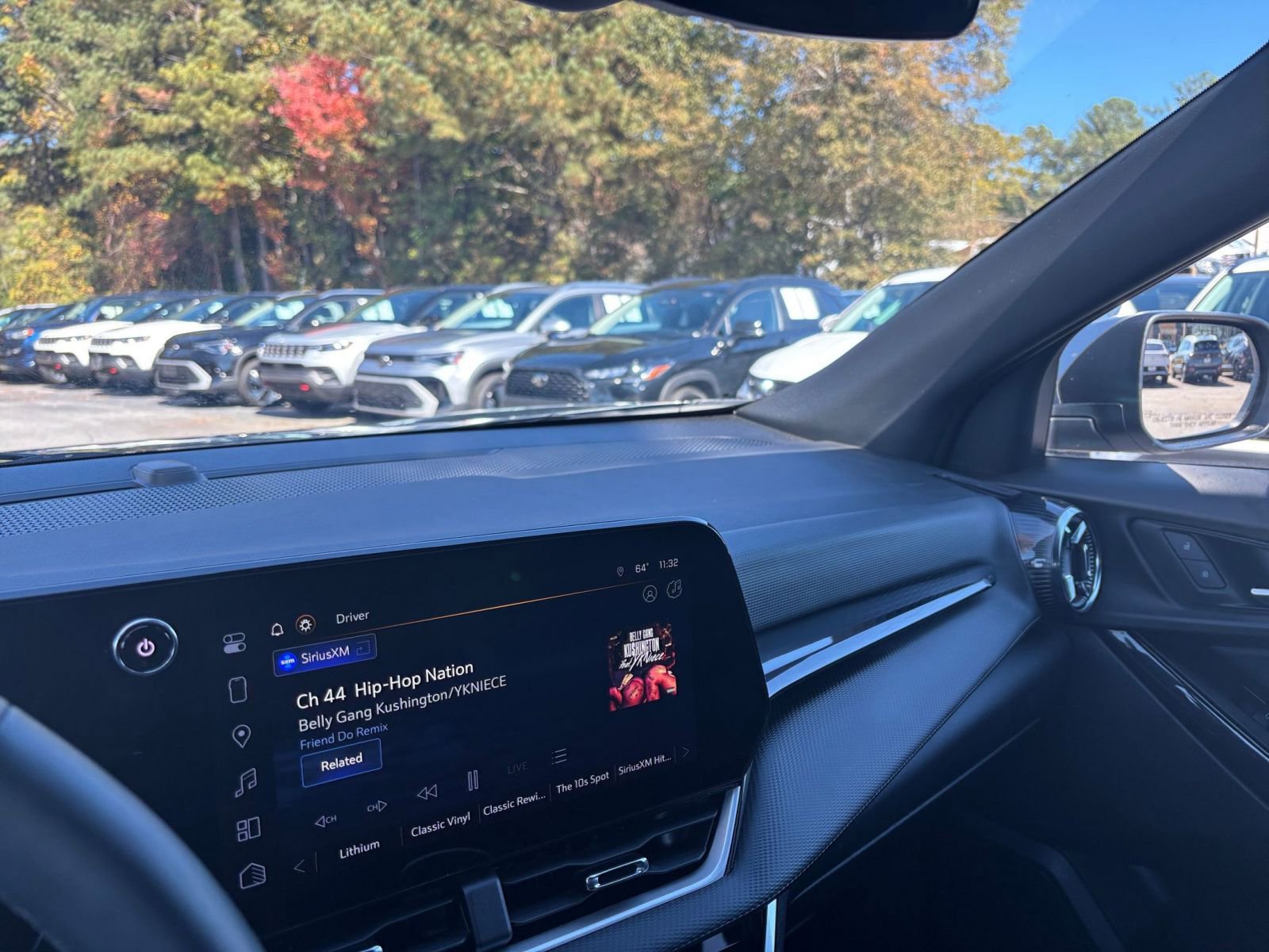 Used 2025 Chevrolet Equinox LT image 35