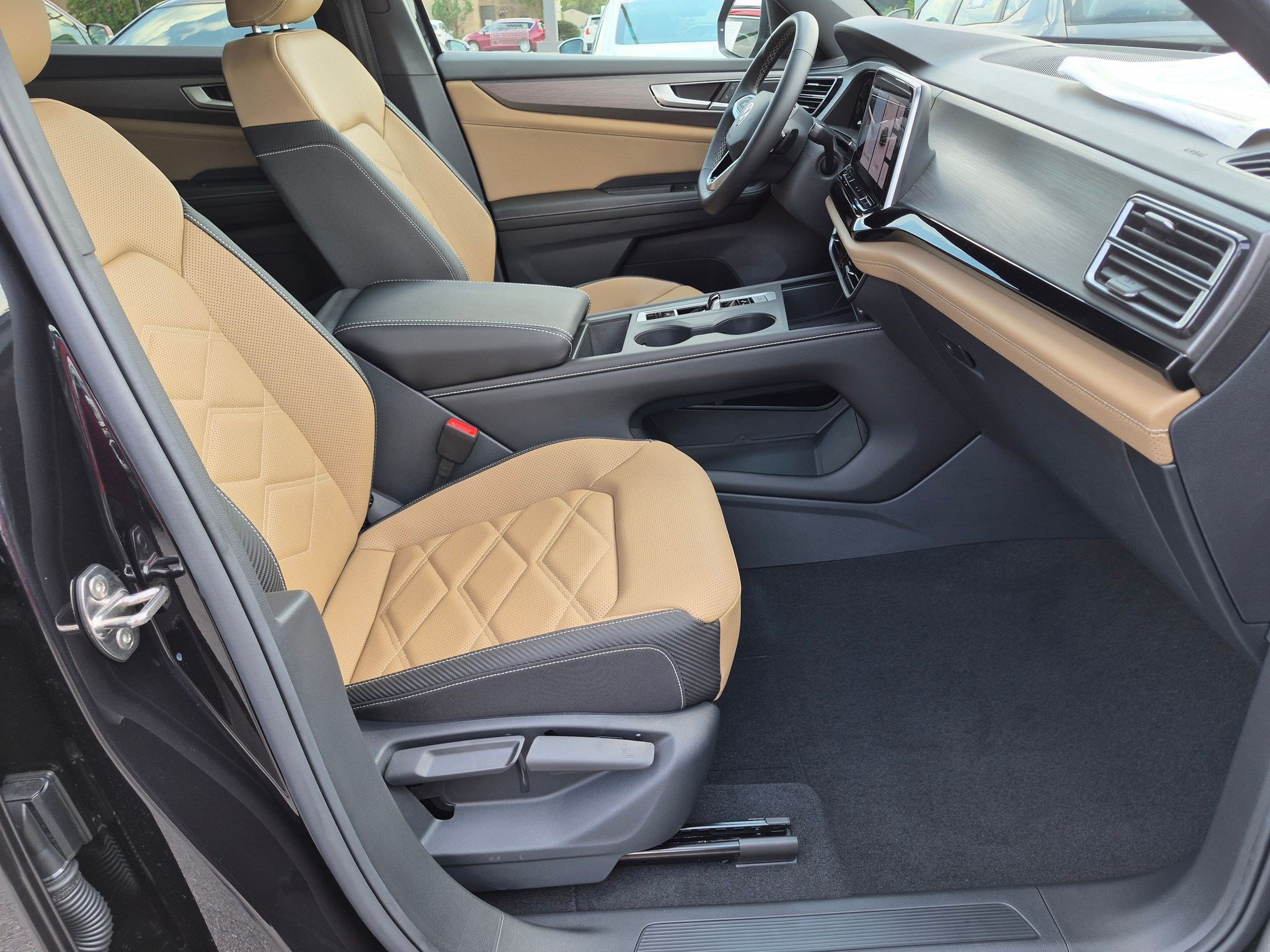 New 2026 Volkswagen Atlas Cross Sport SE FWD image 34