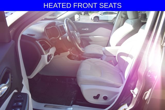 Used 2021 Jeep Cherokee Limited w/ Sun & Sound Group AWD/4WD image 4