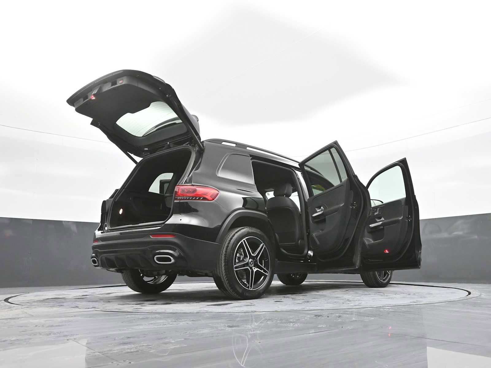 Used 2022 Mercedes-Benz GLB 250 4MATIC image 46