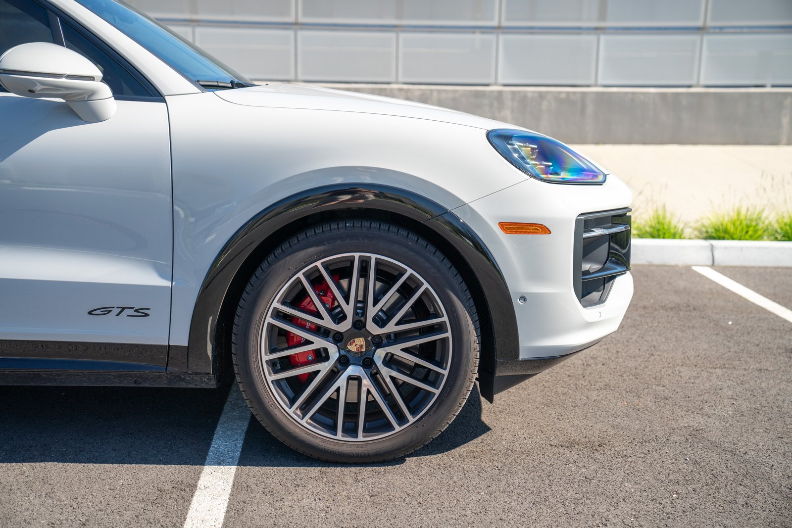 Certified 2025 Porsche Cayenne GTS AWD/4WD image 9