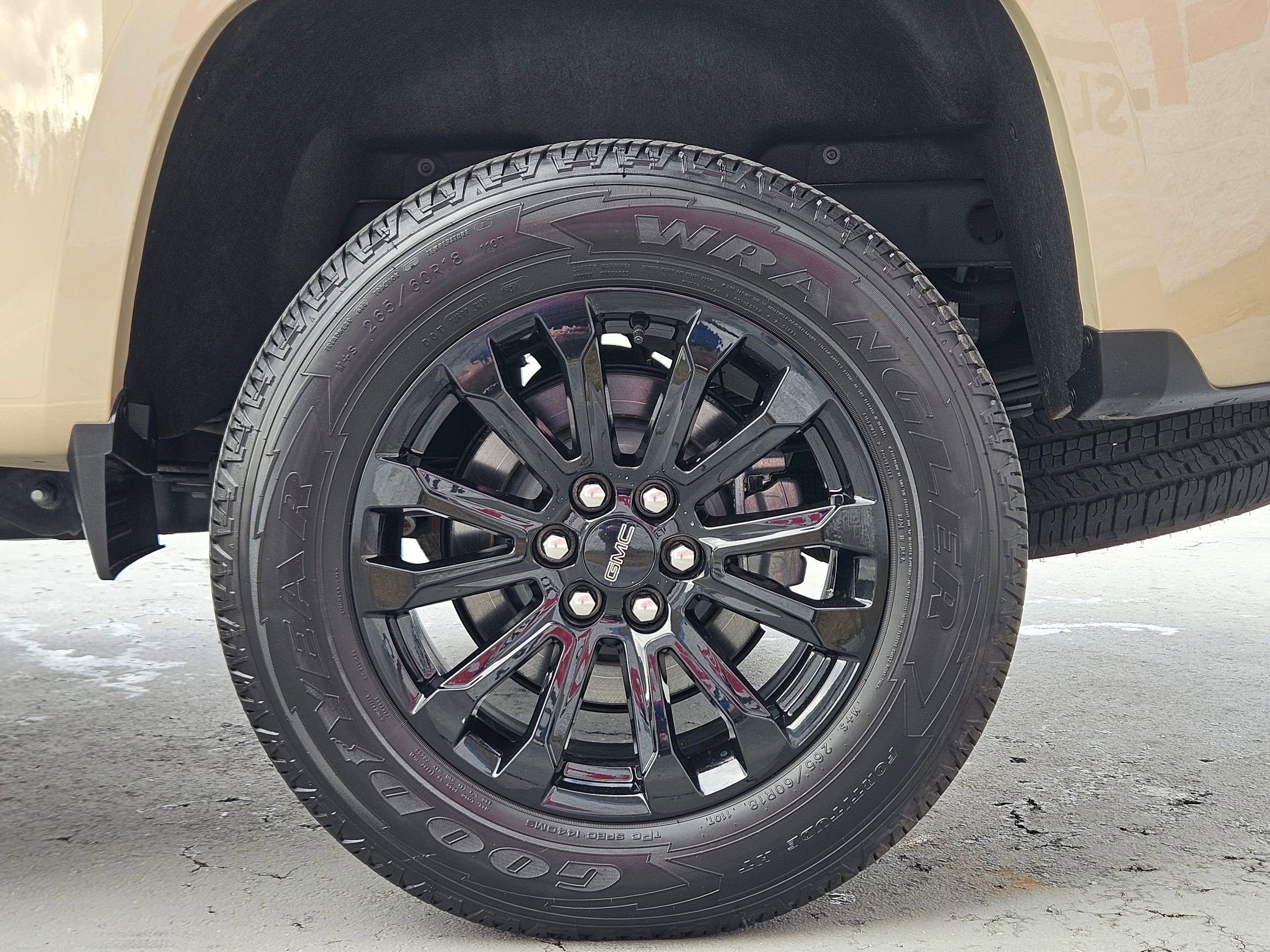 Used 2022 GMC Canyon Elevation w/ Elevation Premium Package image 27