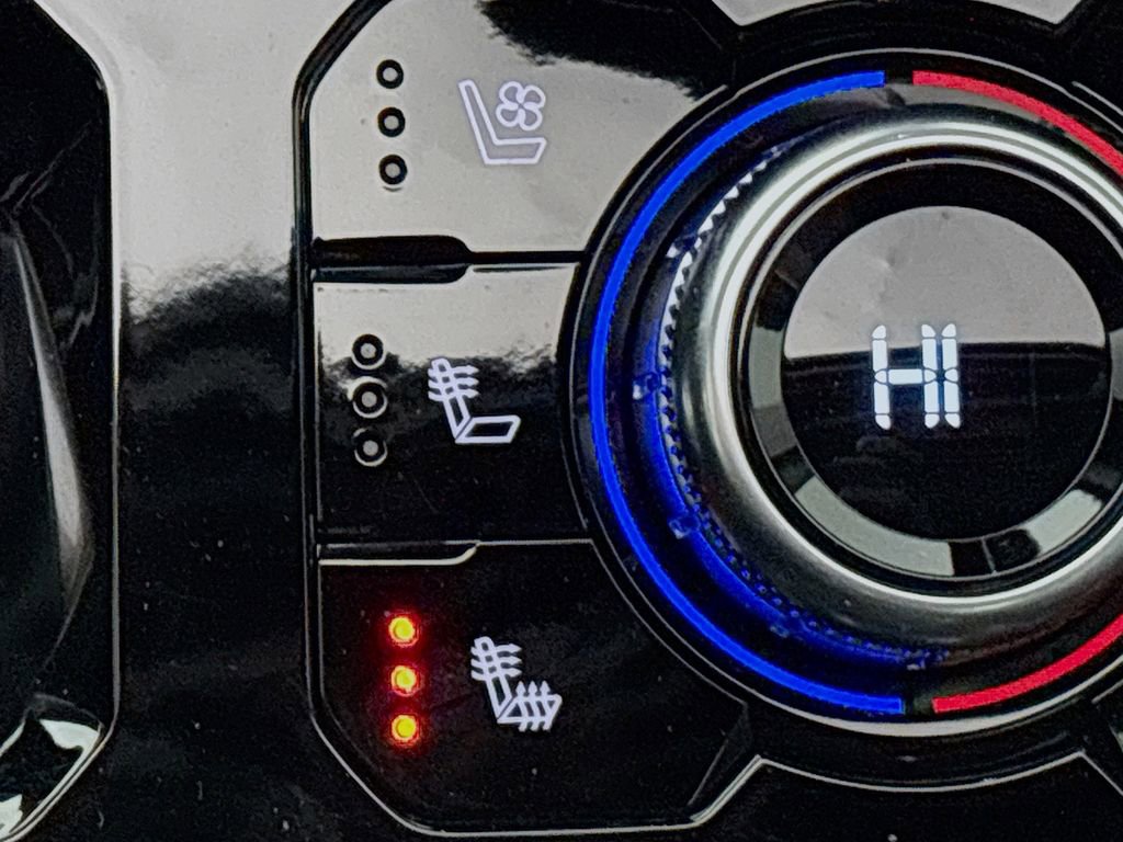 Used 2025 GMC Sierra 2500 AT4X image 24