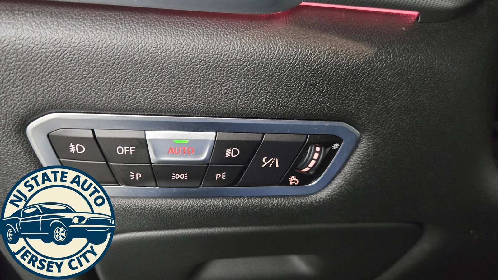 Used 2019 BMW X5 xDrive50i w/ Off-Road Package AWD/4WD image 28