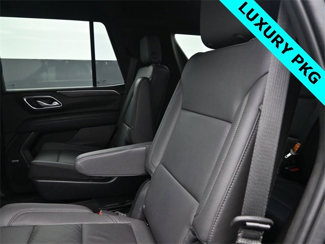 Used 2022 Chevrolet Tahoe LT w/ Luxury Package image 12