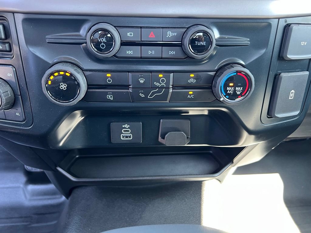 Used 2025 Ford F150 XL AWD/4WD image 29
