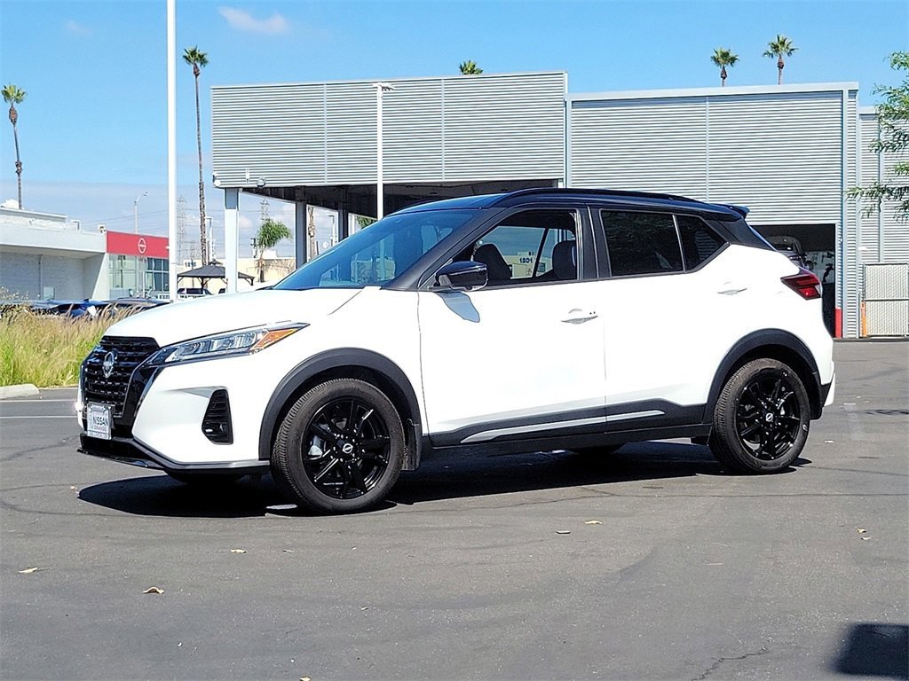 Certified 2023 Nissan Kicks SR w/ SR Premium Package image 29