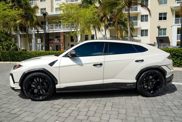 Used 2023 Lamborghini Urus Performante image 15