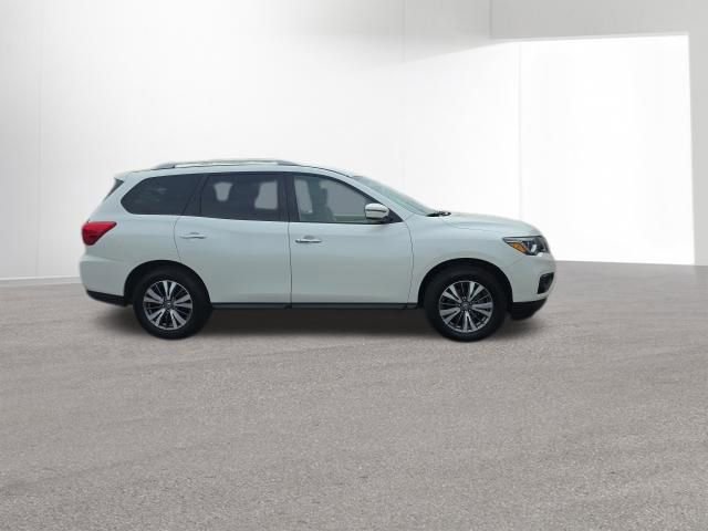 Used 2019 Nissan Pathfinder SV w/ SV Tech Package AWD/4WD image 4