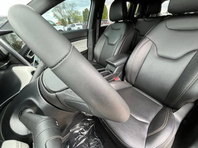 Used 2024 Jeep Compass Limited AWD/4WD image 14