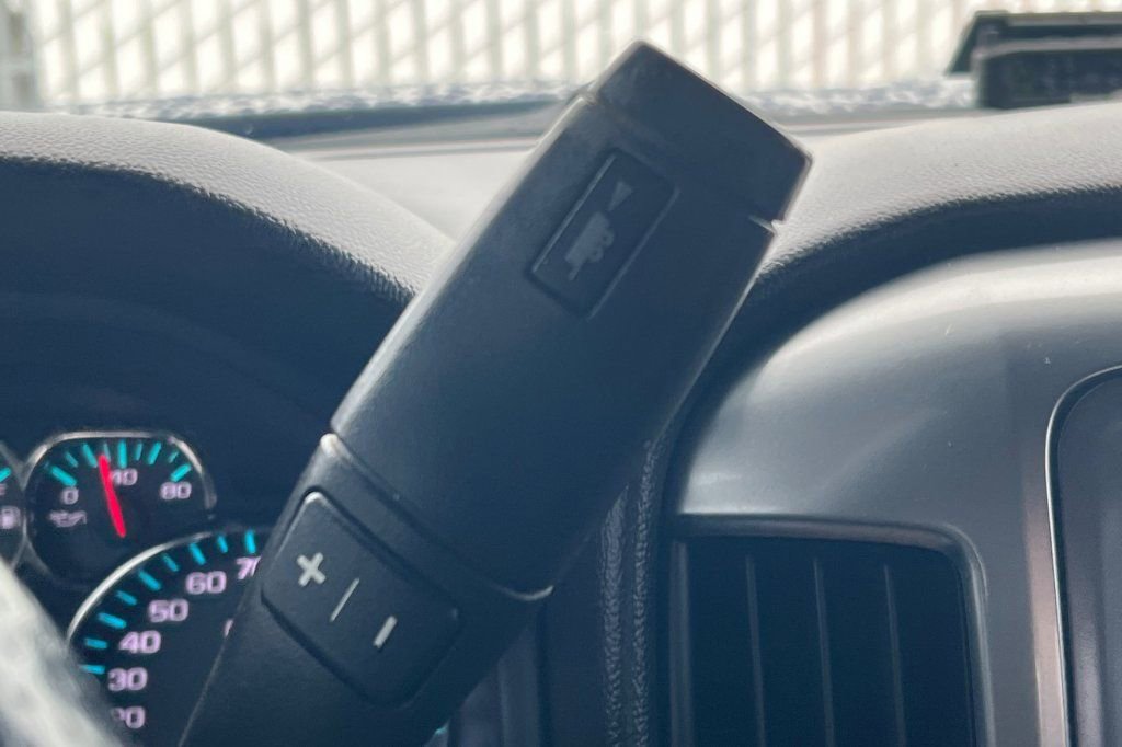 Used 2015 Chevrolet Silverado 3500 LT w/ LT Convenience Package AWD/4WD image 17