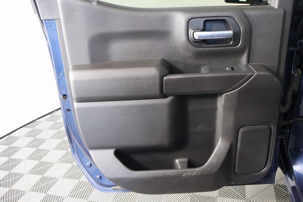 Used 2021 Chevrolet Silverado 1500 Custom RWD image 13