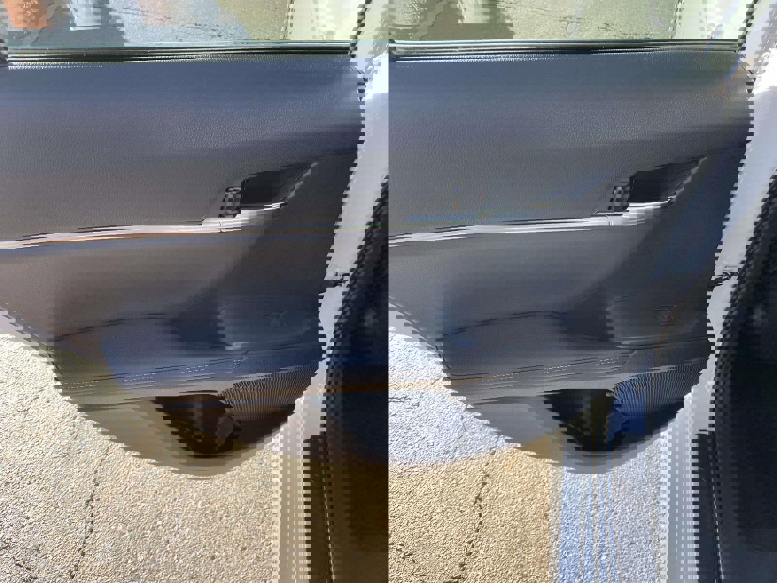 Used 2021 Toyota Camry XLE image 16