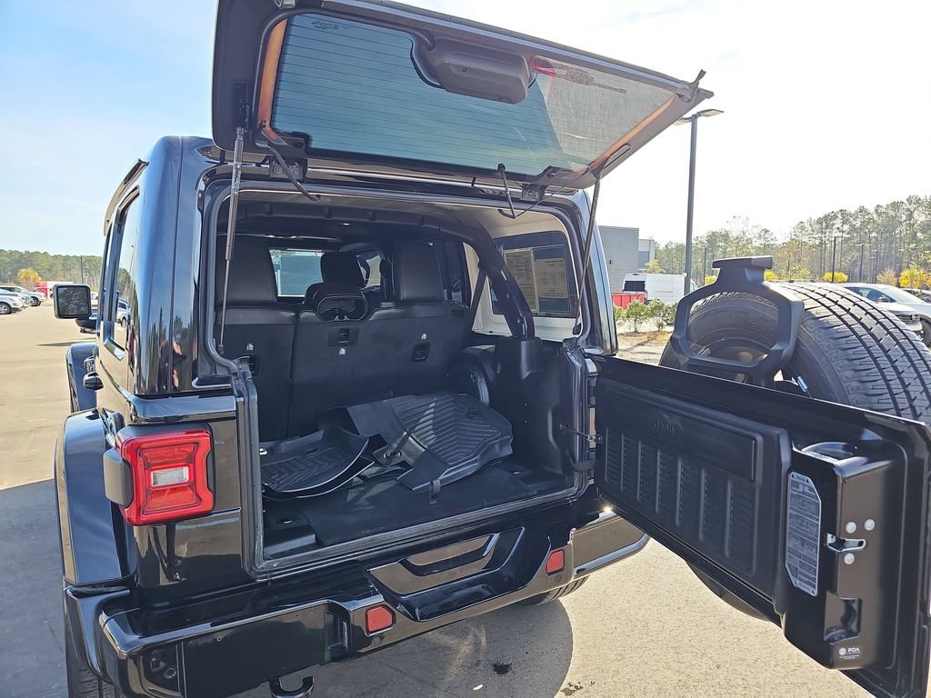 Used 2023 Jeep Wrangler Altitude image 17