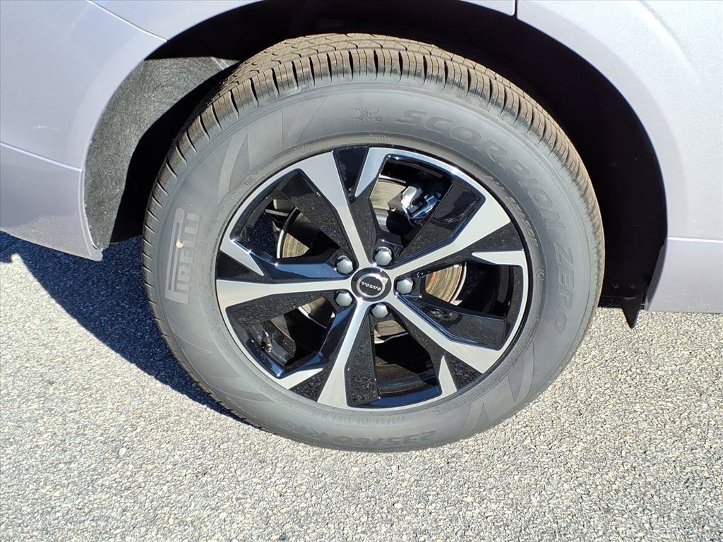 New 2026 Volvo XC60 B5 Core AWD/4WD image 7
