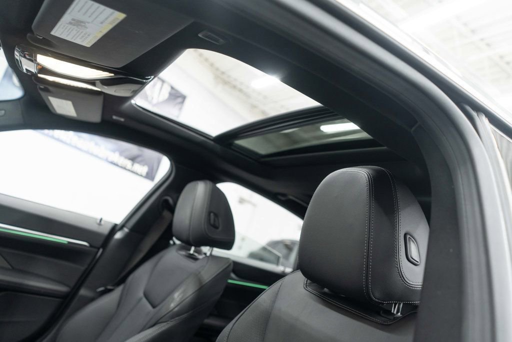 Used 2025 BMW 430i xDrive w/ Premium Package image 11