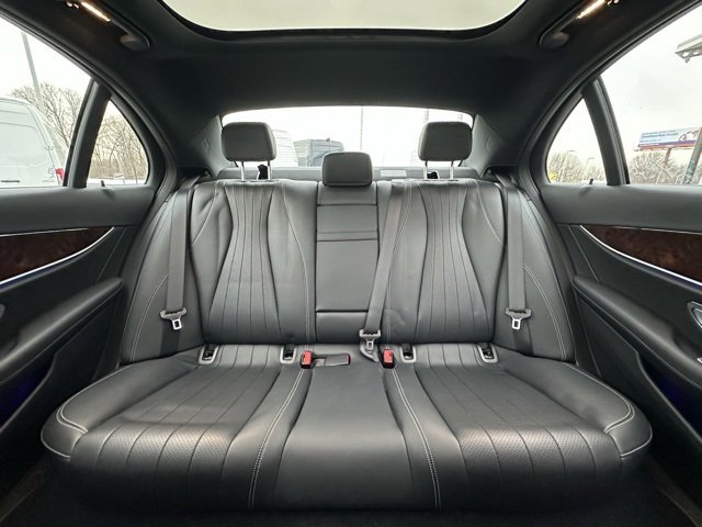 Used 2018 Mercedes-Benz E 300 4MATIC image 17