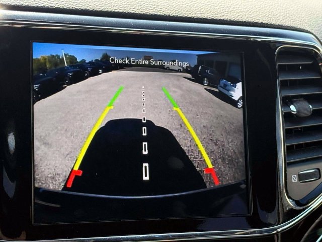 Certified 2021 Jeep Grand Cherokee Limited AWD/4WD image 29