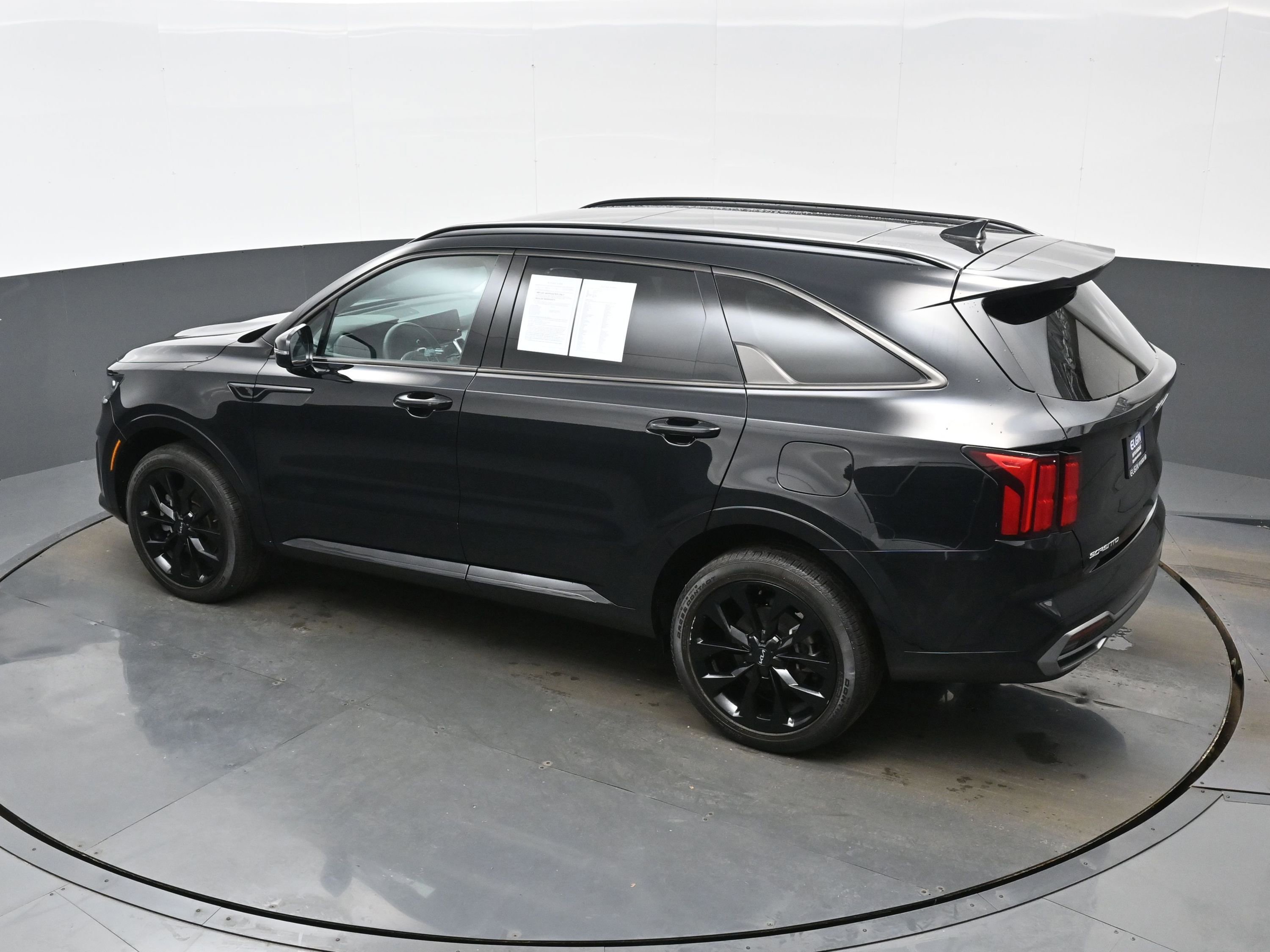 Used 2023 Kia Sorento SX image 39