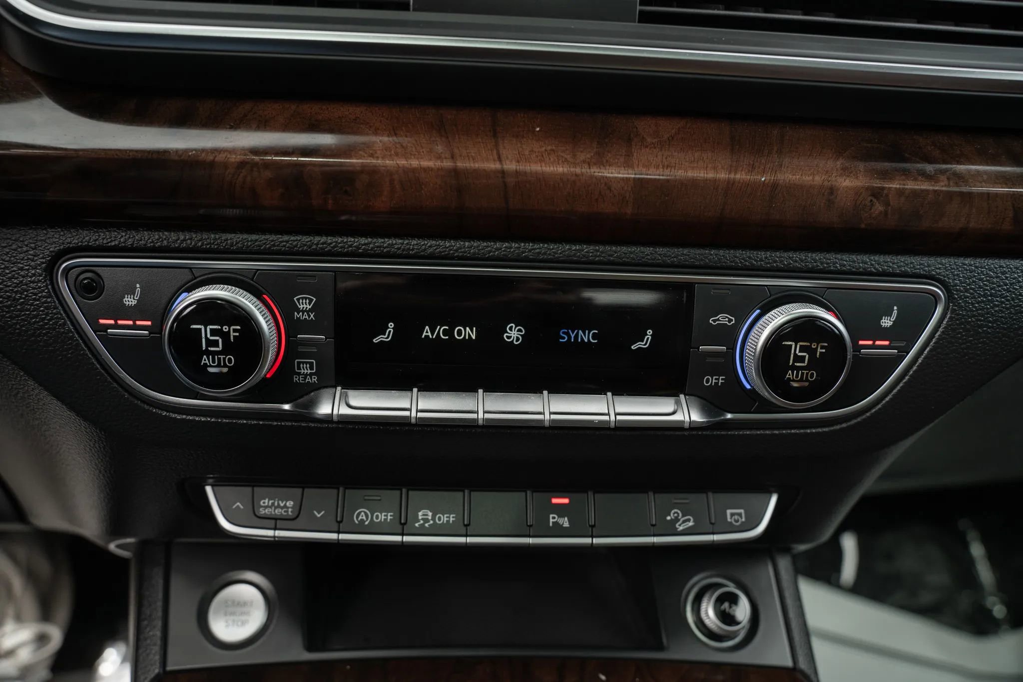 Used 2018 Audi Q5 2.0T Premium Plus w/ Premium Plus Package image 29