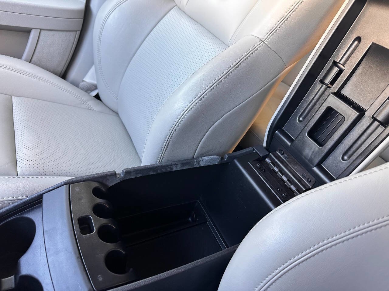 Used 2006 Chrysler 300 C RWD image 53