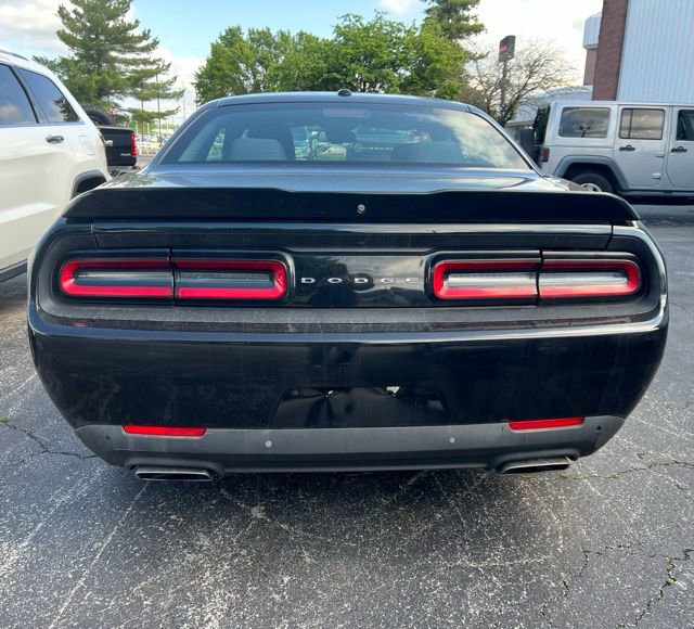 Used 2019 Dodge Challenger R/T w/ Driver Convenience Group RWD image 6