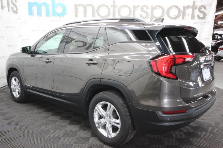 Used 2019 GMC Terrain SLE w/ Driver Convenience Package image 3