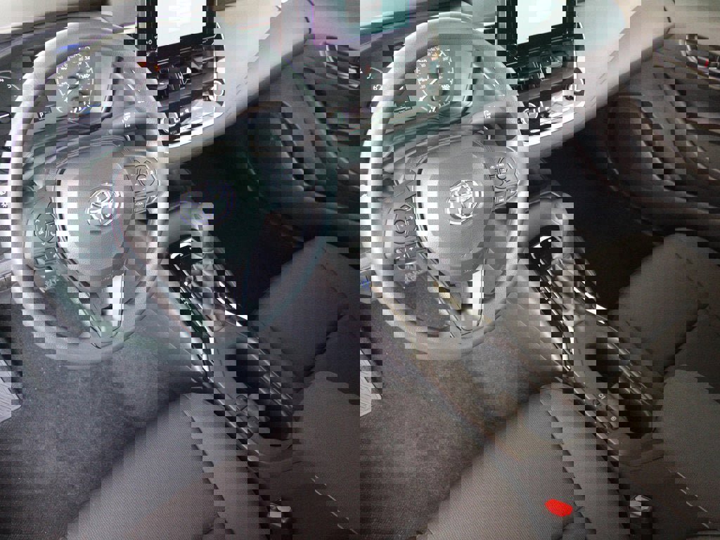 New 2026 Toyota Corolla LE image 2