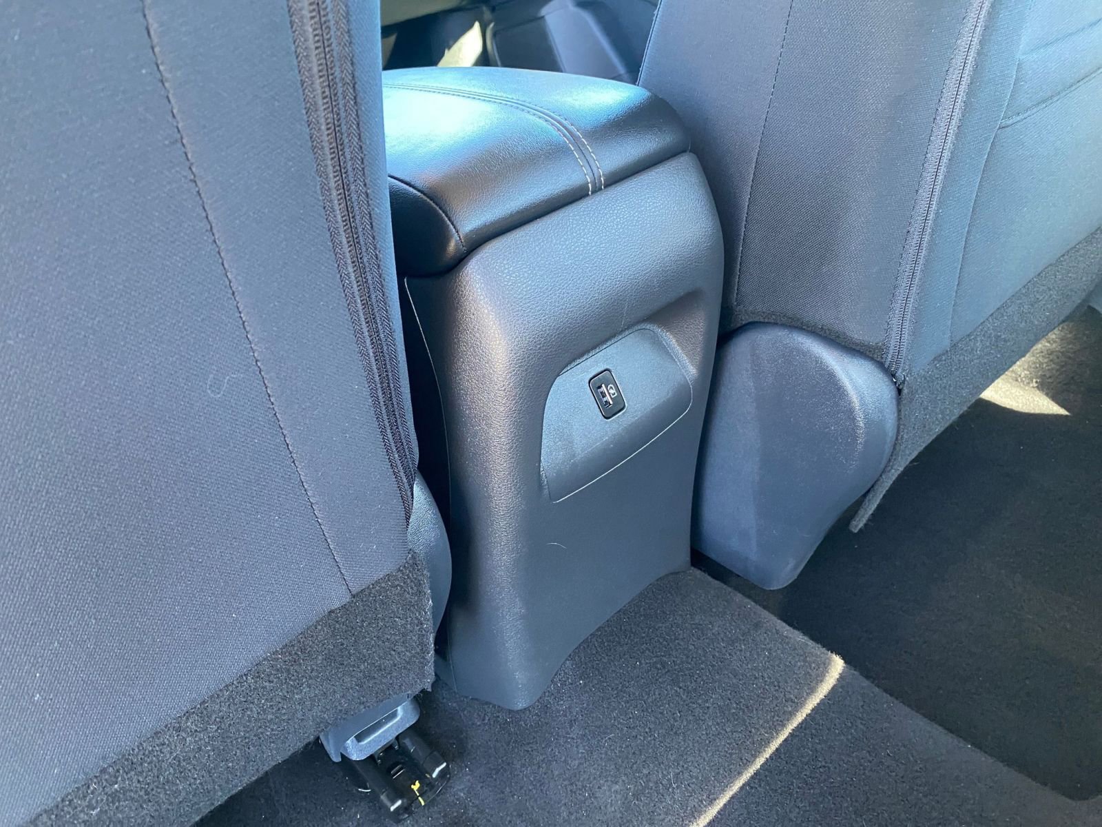 Used 2025 Nissan Sentra SV image 23