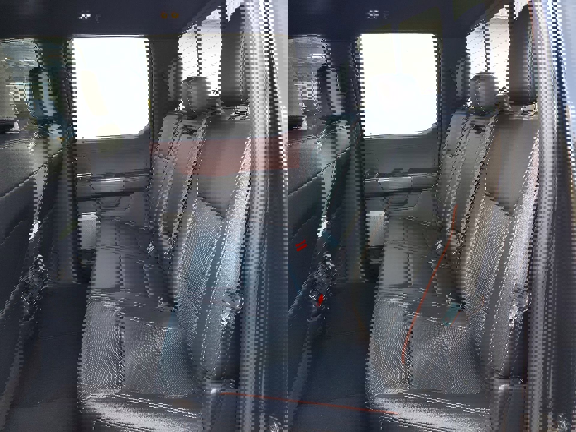 Used 2022 Ford F150 Lariat w/ Equipment Group 502A High image 88