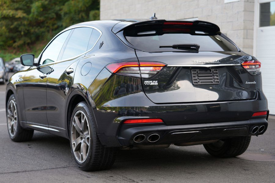 Used 2023 Maserati Levante Modena image 9