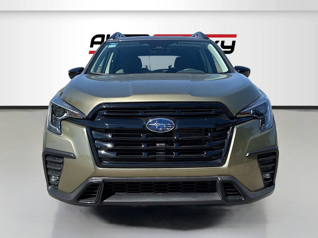 Used 2025 Subaru Ascent Onyx Edition AWD/4WD image 2