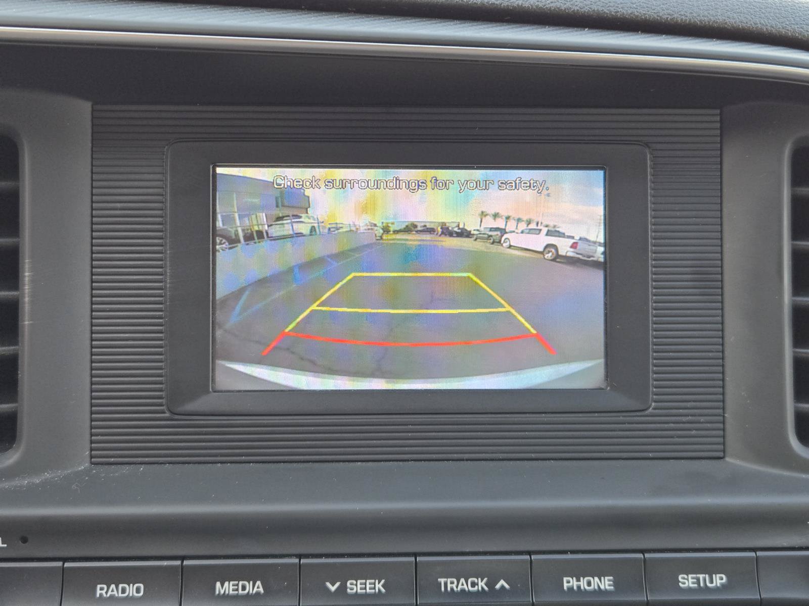 Used 2019 Hyundai Elantra SE FWD image 8
