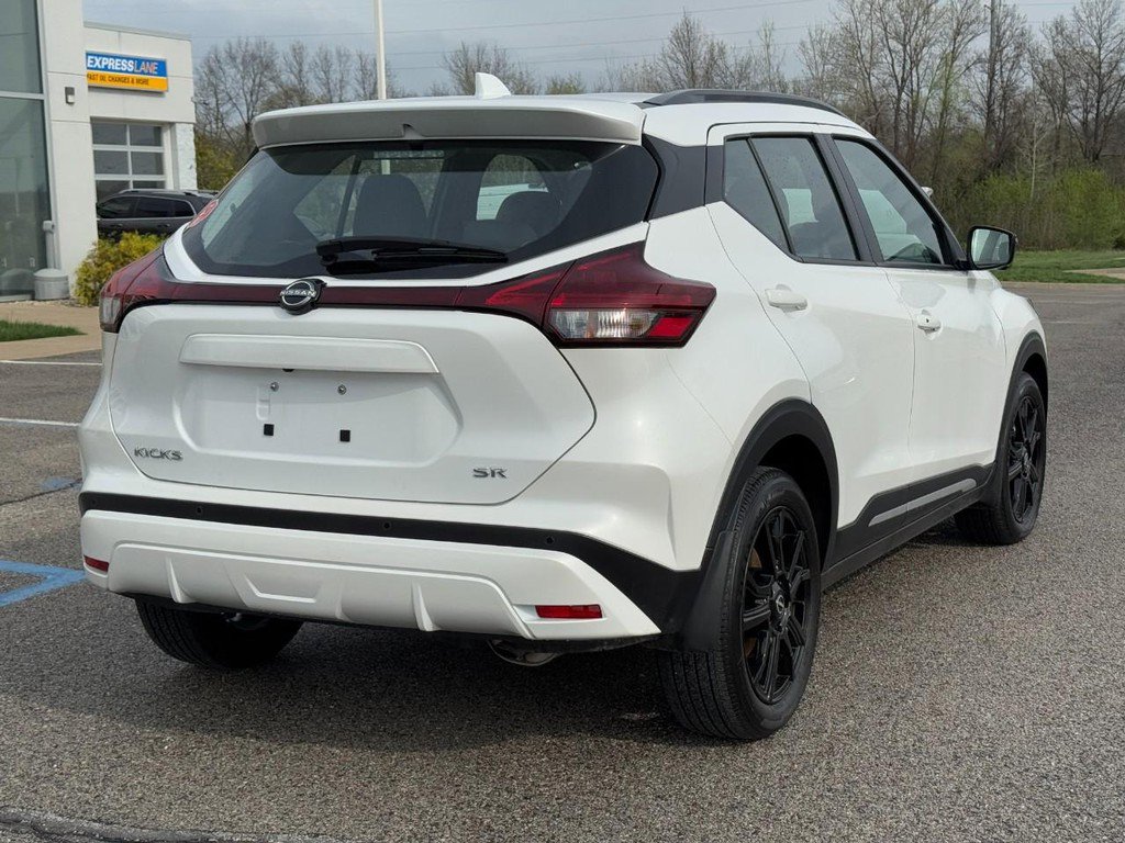 Used 2024 Nissan Kicks SR w/ SR Premium Package image 4
