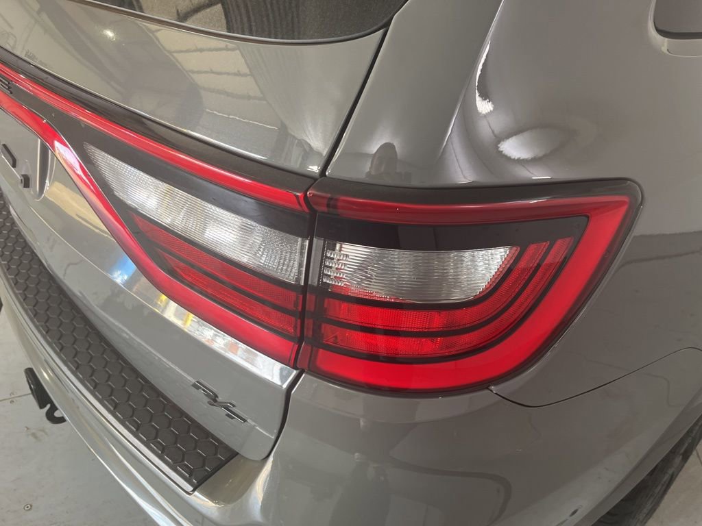 Used 2023 Dodge Durango R/T w/ Hemi Orange Plus Package image 49