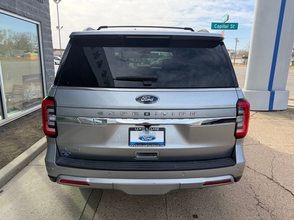Used 2024 Ford Expedition Limited AWD/4WD image 10