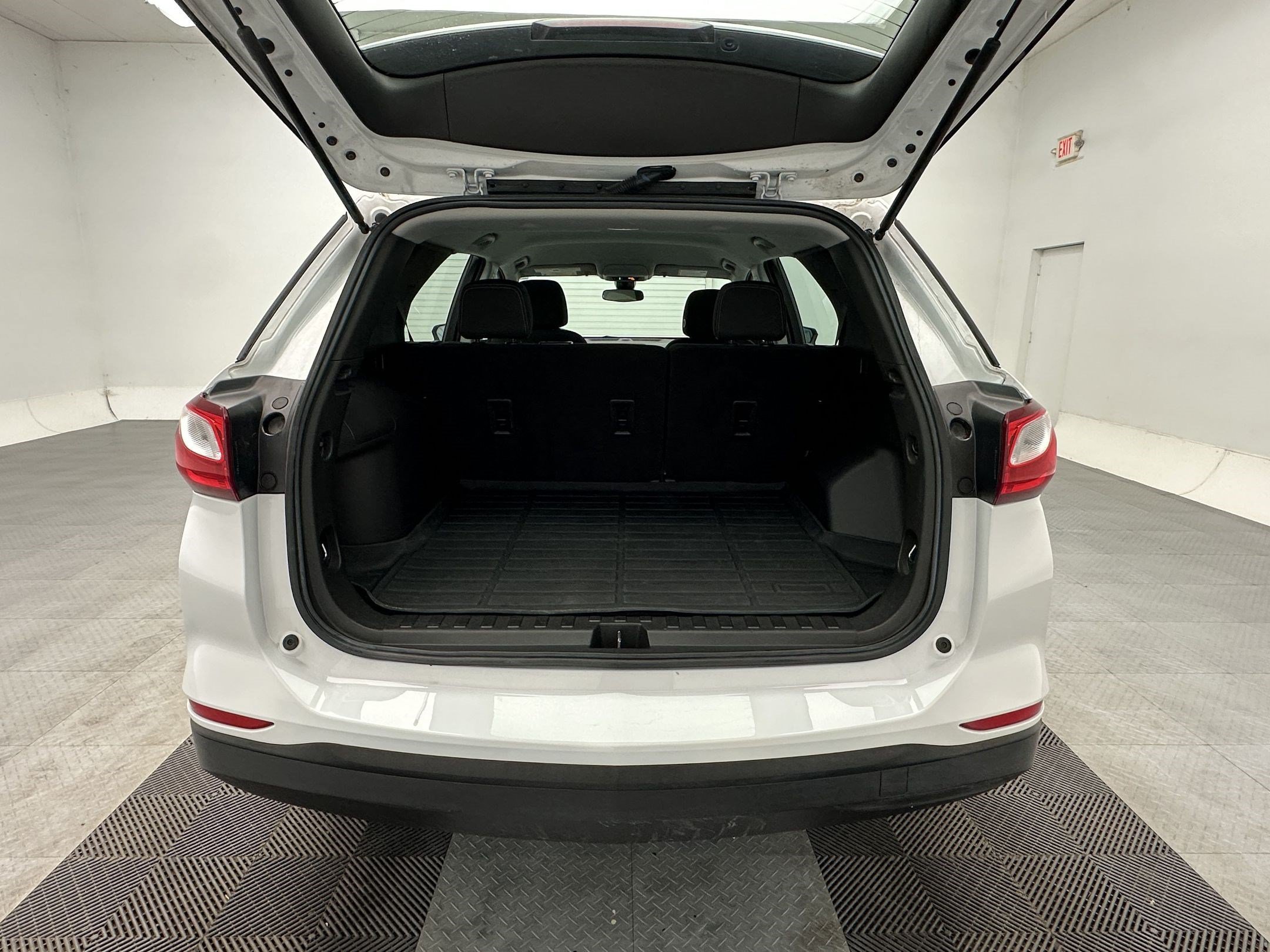 Certified 2021 Chevrolet Equinox LS AWD/4WD image 23
