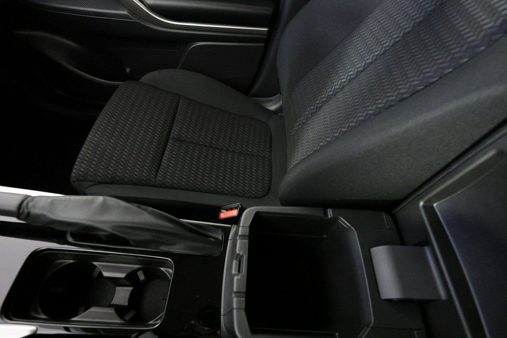 Used 2025 Mitsubishi Eclipse Cross ES image 29